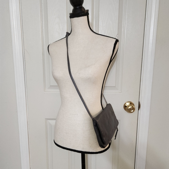 hobo grey leather distressed crossbody purse bag small compact minimalist - Picture 11 of 13